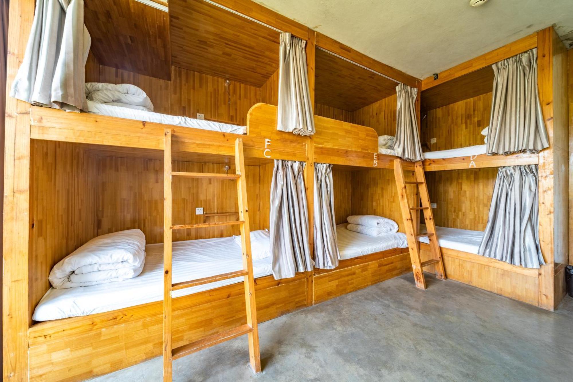 Yangshuo Sudder Street Guesthouse Room photo