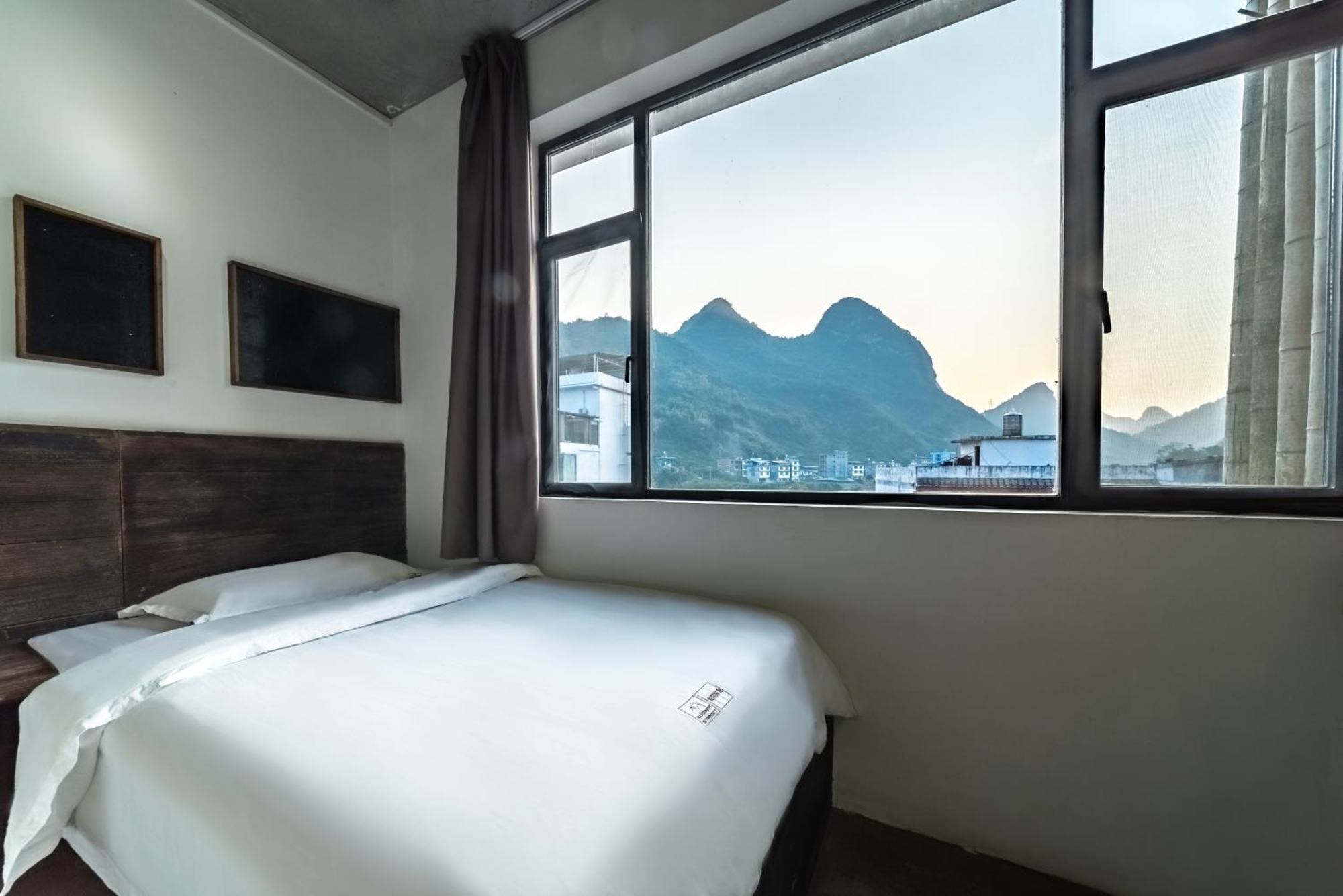 Yangshuo Sudder Street Guesthouse Room photo